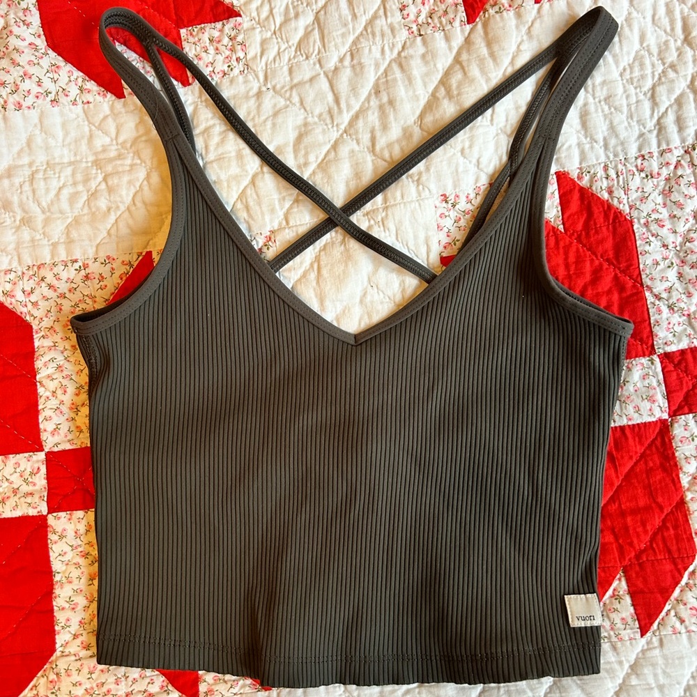 Vuori Ribbed Crossback Tank Top in Olive